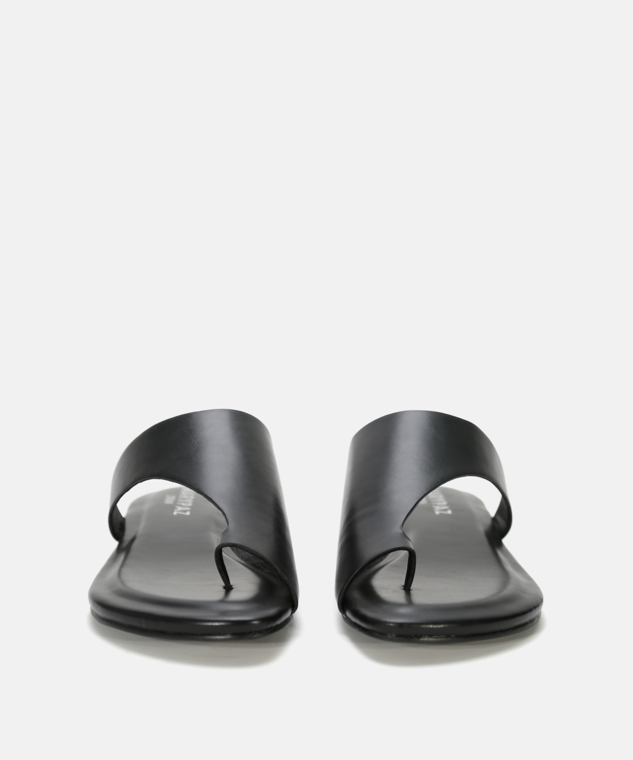 Sand&aacute;lia rasa dedo image number null